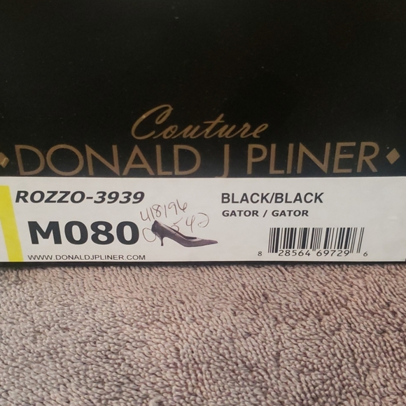 Shoes - Picture 4 of 4